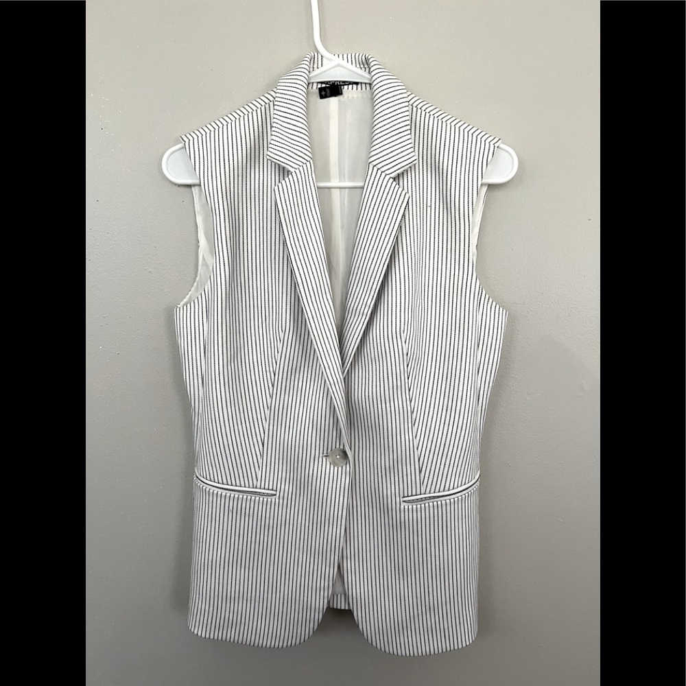 Express vest
